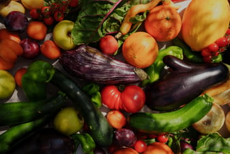 Qué significan las frutas y verduras según sus colores