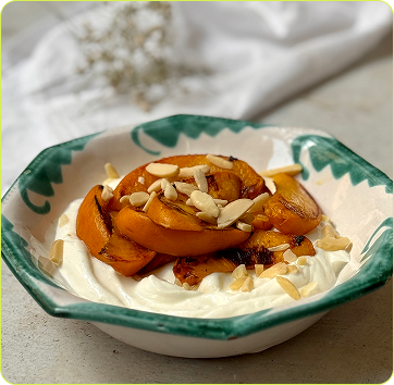 yogur con melocotón asado